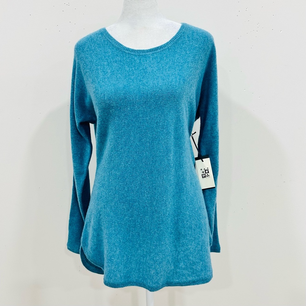 Max Studio 100% 2- Ply Cashmere Sweater Women’s L Sea mist Green Back Zip NWT